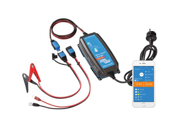Victron Blue Smart IP65 24V 13A Batterieladegerät